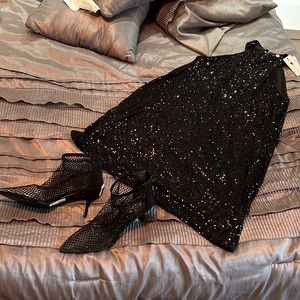 NWT  ✨ party look (dress in size S, pretty baggy and shoes in size 9)